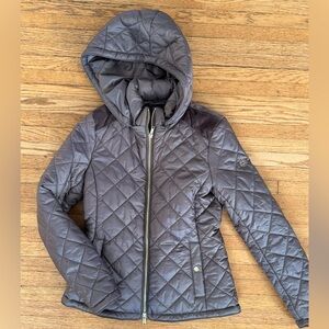 Like new Womens lightweight quilted puffer jacket